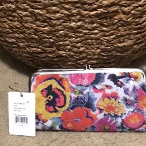 NWT HOBO INTERNATIONAL LAUREN WALLET Poppy Pattern